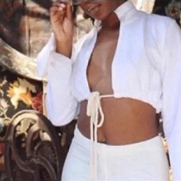 WHITE top - Picture 3 of 5